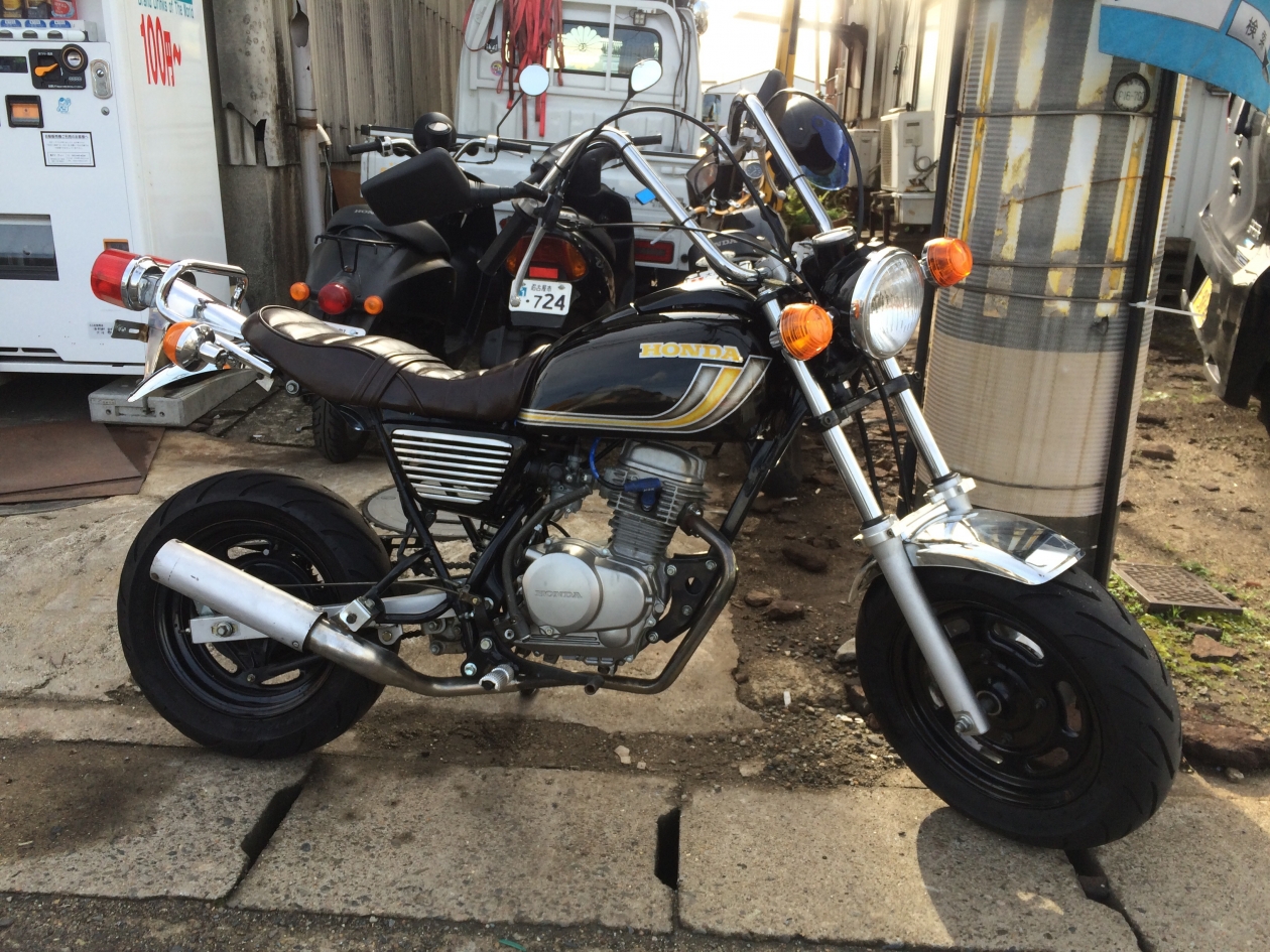 エイプのホーク2仕様 バイクショップかおるん家 名古屋からもすぐの大治町のカスタムバイクショップ あま市もすぐ