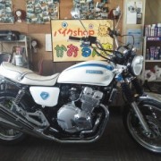 CB400FOURのCB750FOUR仕様になるためのパーツ入庫♪